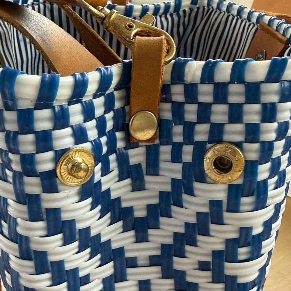 Elegant Blue and White Woven Tote with Tan Leather Straps - Picture 10 of 13